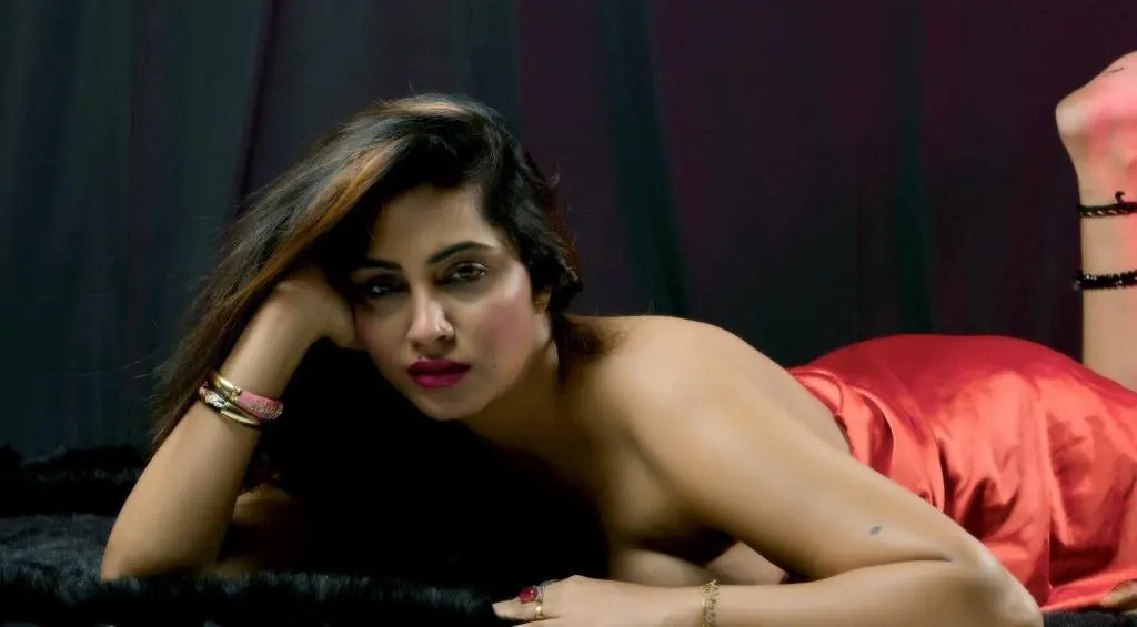 arshi khan web series